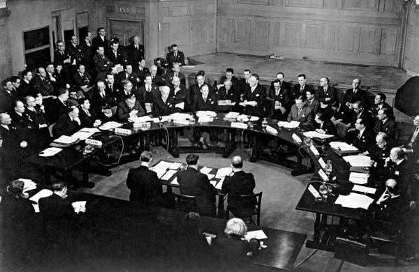  Перша сесія Ради Безпеки ООН у січні 1946 року у Лондоні. Джерело: UN Photo/Marcel Bolomey