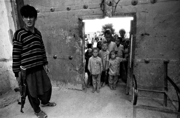  Таджикистан 1990-х: гражданская война началась на пустыре…