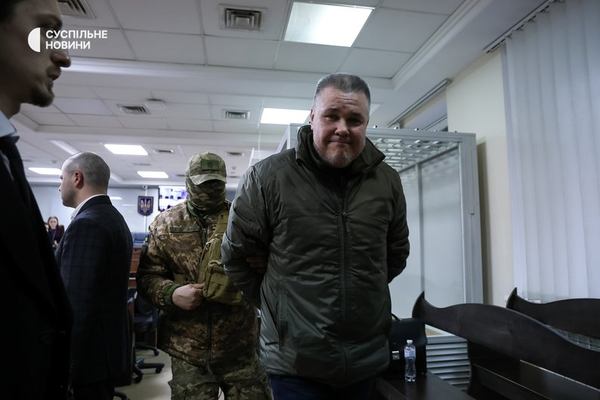 Підозрюваний у справі про хабарництво (цивільний представник компанії "Амбер Майнінг", який, за версією обвинувачення, міг бути посередником) Андрій Авдієвський під час засідання суду. Суспільне Новини/Іван Антипенко