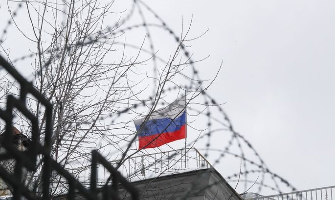 Лише внесення РФ до "чорного" списку реально ускладнить для агресора міжнародні фінансові розрахунки