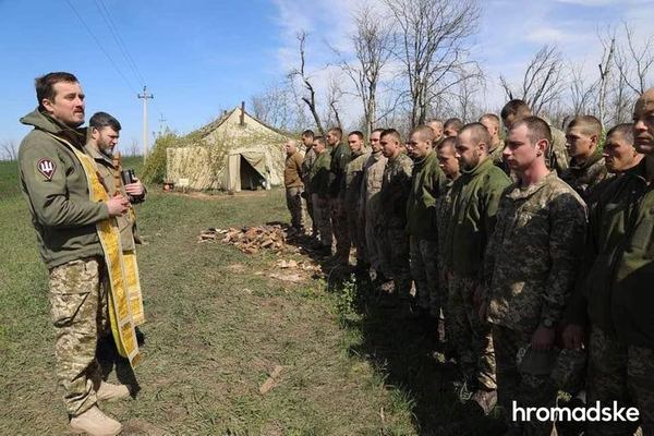 Сергій Цьома править службу для ЗСУ  Фото: Фейсбук Сергія Цьоми