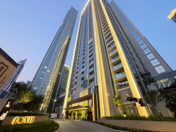 Хмарочос &laquo;Forte Tower 2&raquo; престижному дубайському районі Бурдж Халіфа, де розташована придбана Роксоланою Пиртко квартира (фото Booking.com)